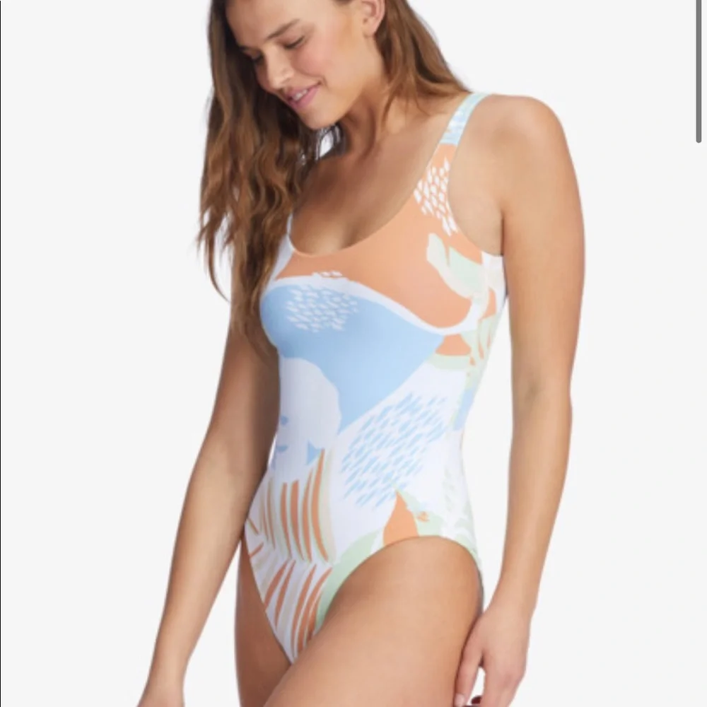 NWT Roxy wildflowers one piece. Size XL. Reversible swimsuit. - Picture 1 of 12